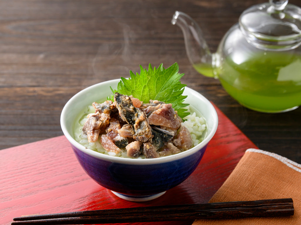 博多ごま鯖を“皮面だけ”炙る理由|炙りごま鯖茶漬けのこだわり